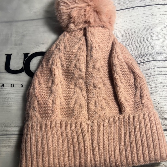 UGG BEANIE (PINK) - Picture 3 of 4